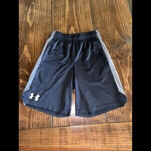 🔥🔥SOLD🔥🔥 Boys Under Armour Athletic Shorts Sz Small Black Gray White Drawstring